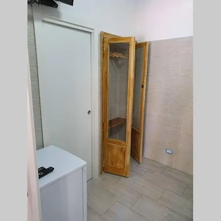 Posidonia Apartment *
